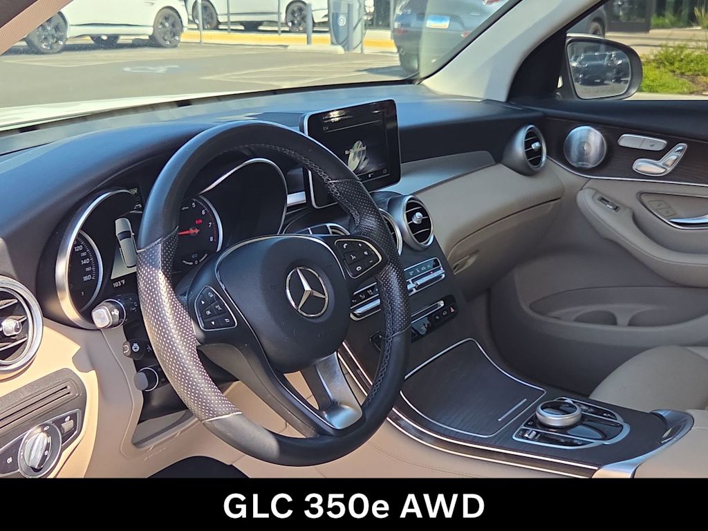 Thumbnail: 2019 Mercedes-Benz GLC - 2