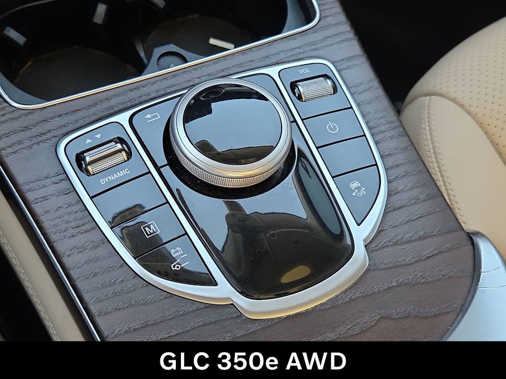 Thumbnail: 2019 Mercedes-Benz GLC - 29