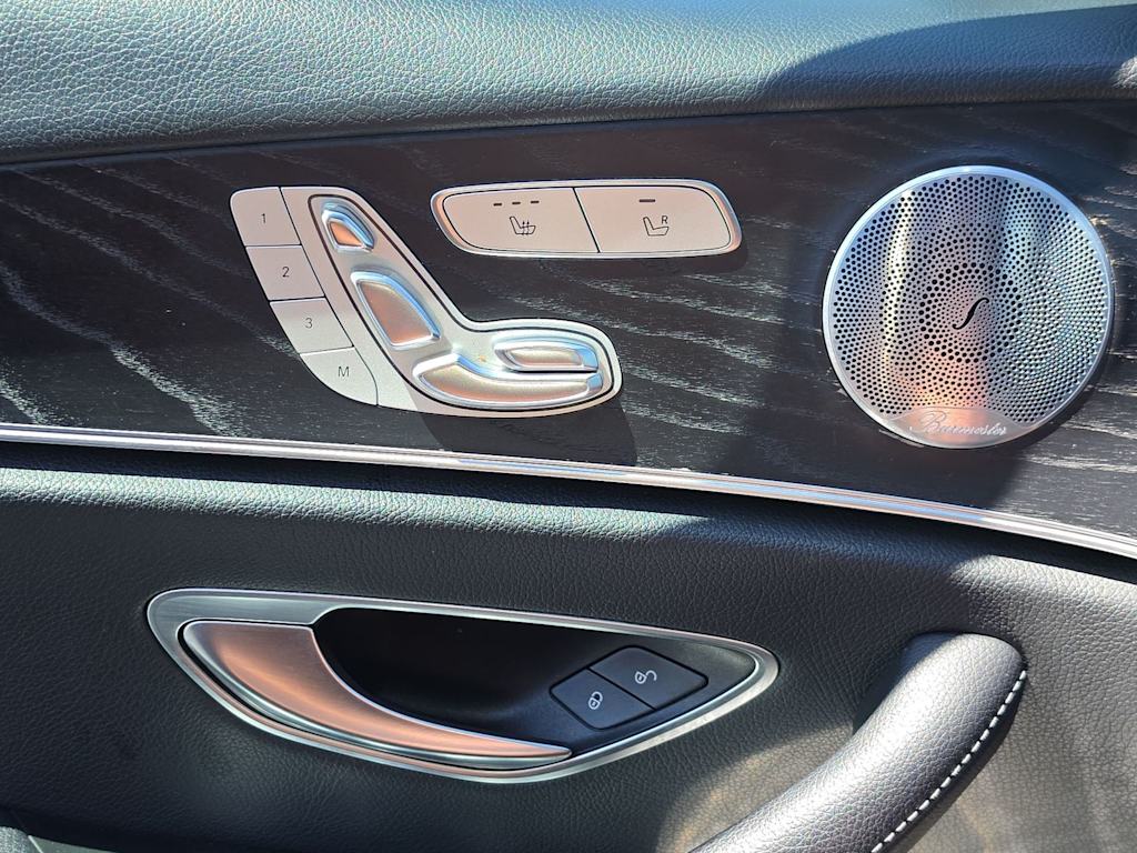 Thumbnail: 2018 Mercedes-Benz E-Class - 29