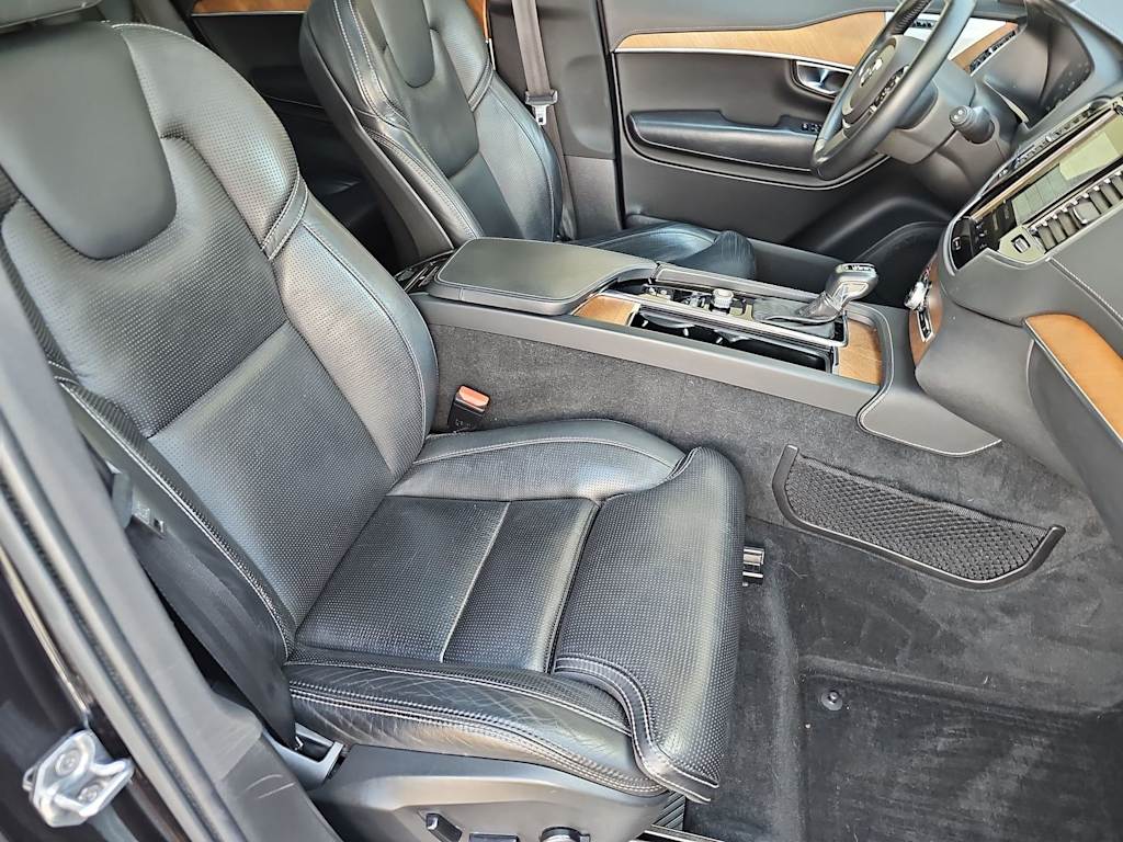 Thumbnail: 2019 Volvo XC90 - 12