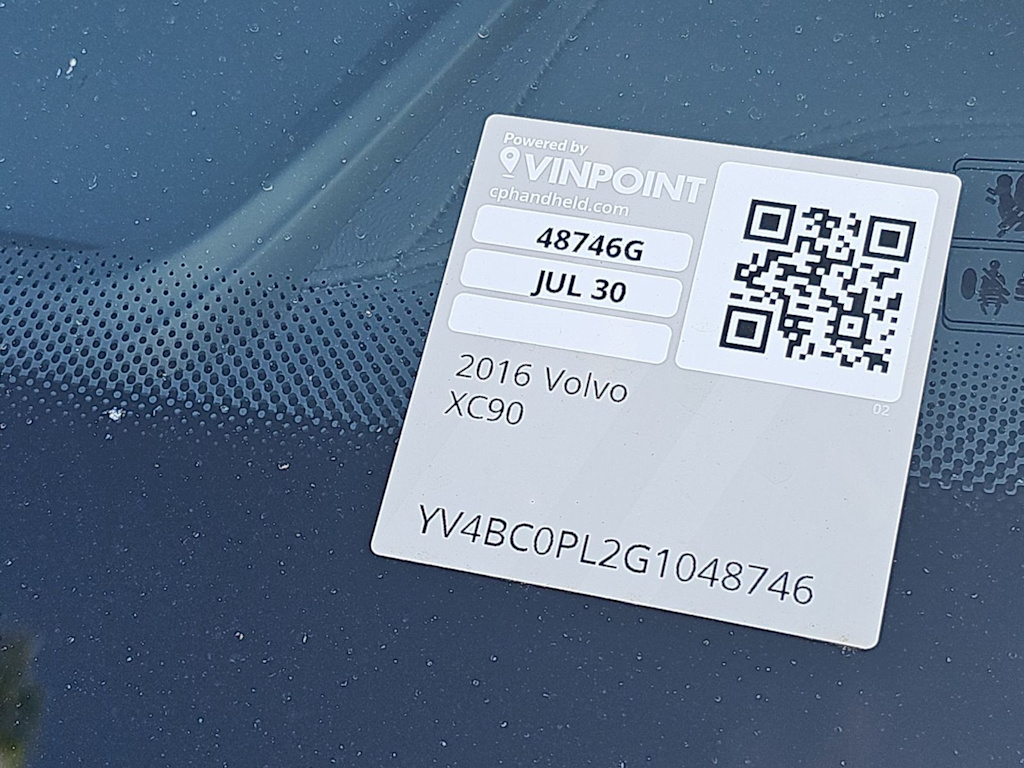 Thumbnail: 2016 Volvo XC90 - 16