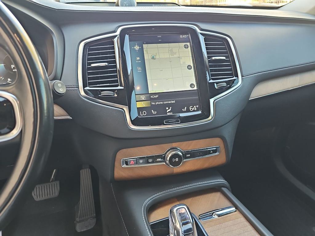 Thumbnail: 2016 Volvo XC90 - 13