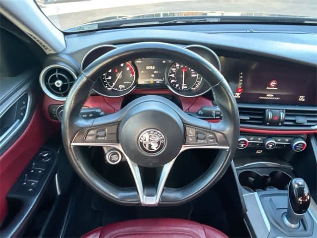 2017 Alfa Romeo Giulia Ti 9