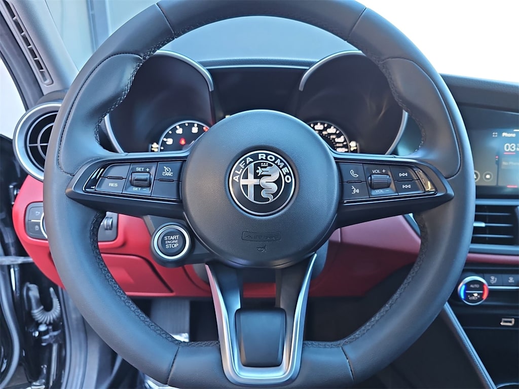 Thumbnail: 2020 Alfa Romeo Giulia - 13