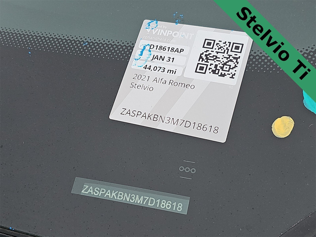 Thumbnail: 2021 Alfa Romeo Stelvio - 18