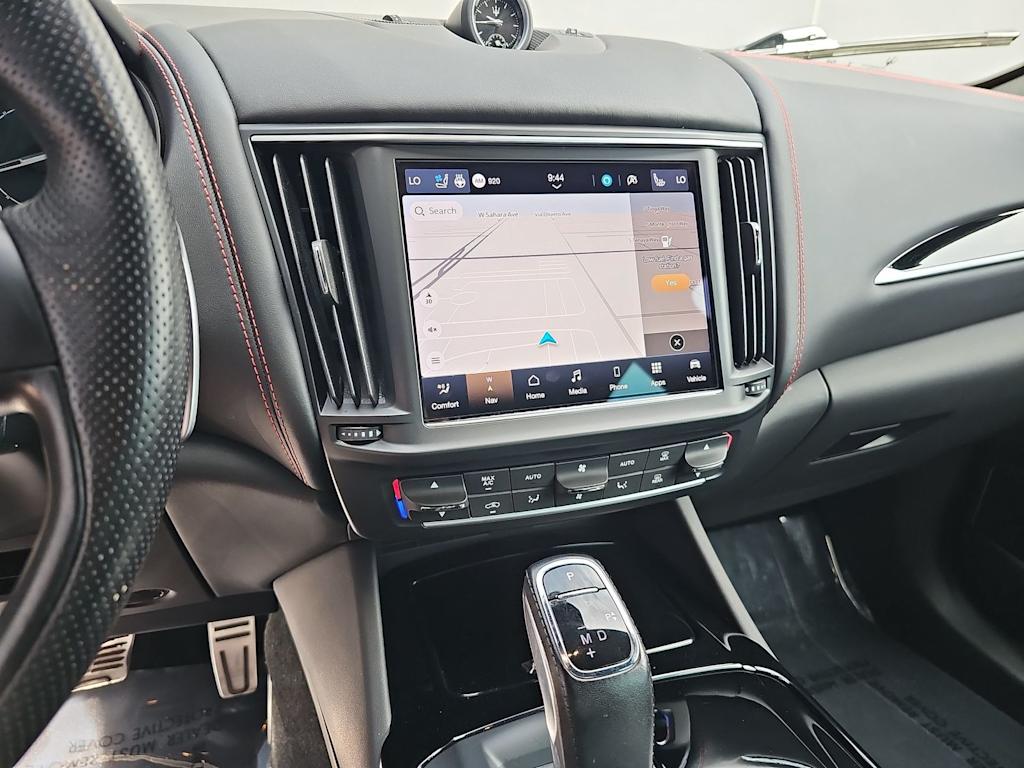 Thumbnail: 2021 Maserati Levante - 15
