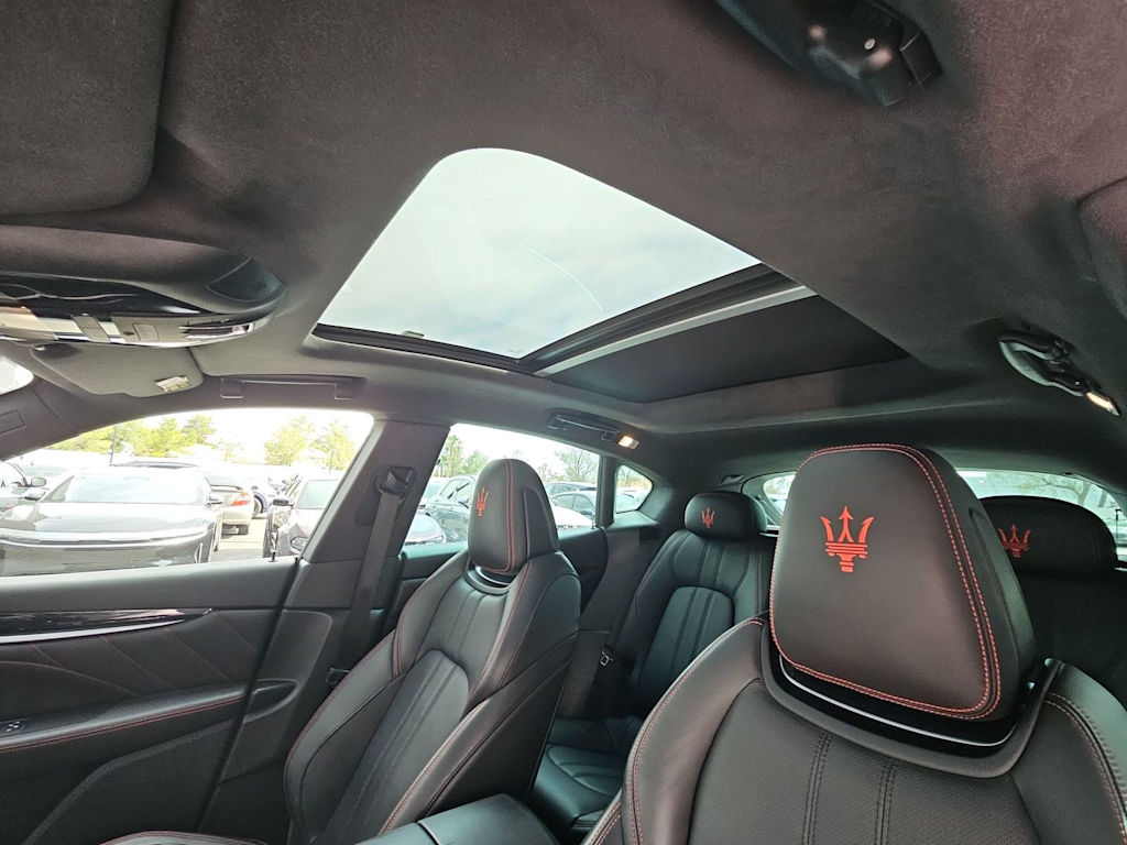 Thumbnail: 2021 Maserati Levante - 29