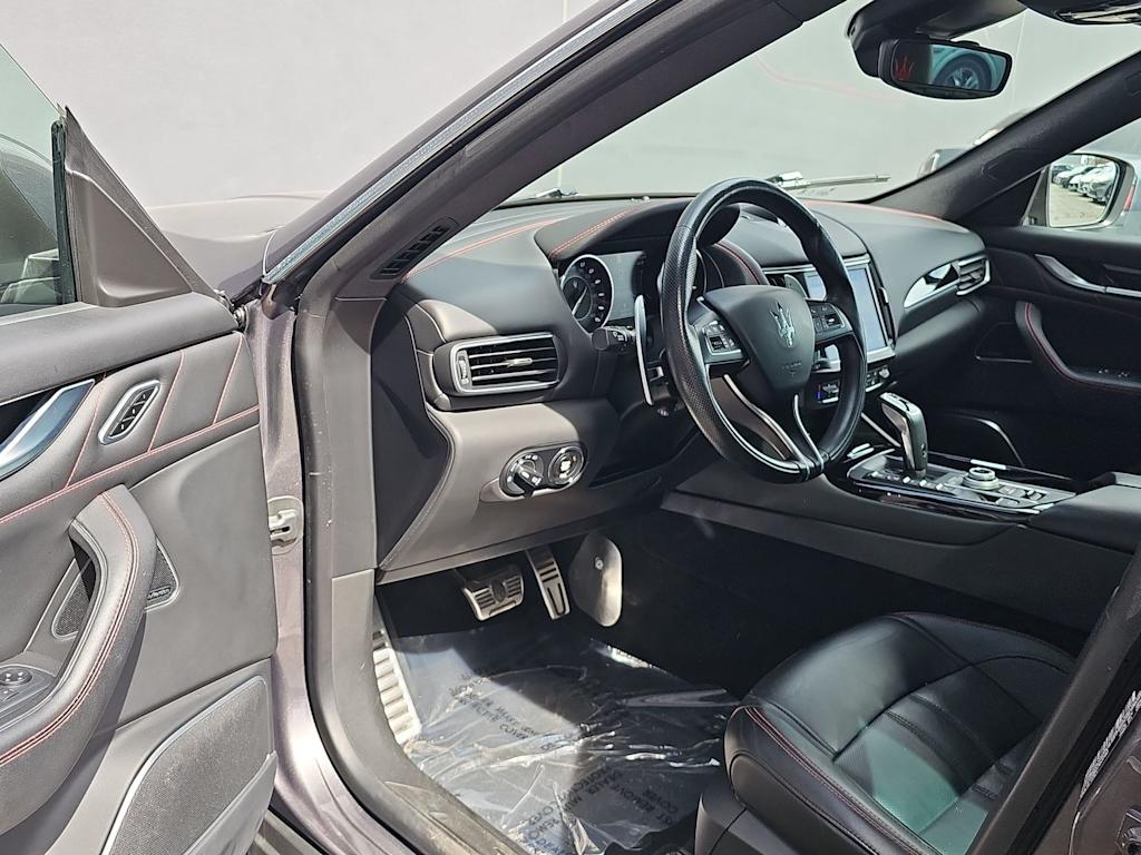 Thumbnail: 2021 Maserati Levante - 2