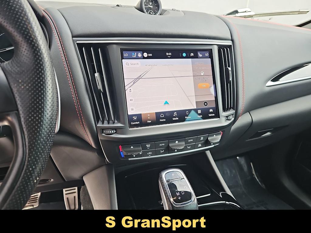 Thumbnail: 2021 Maserati Levante - 15