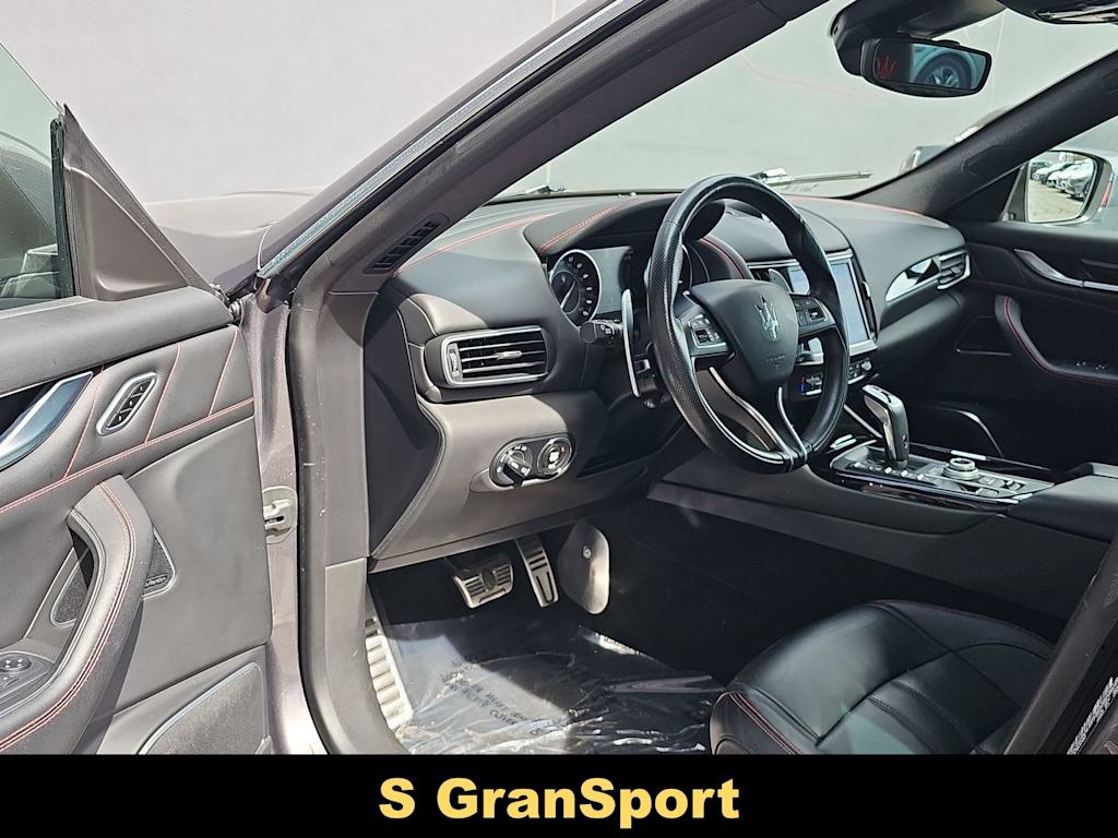 Thumbnail: 2021 Maserati Levante - 2