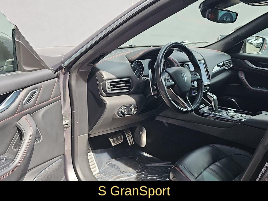 Thumbnail: 2021 Maserati Levante - 2