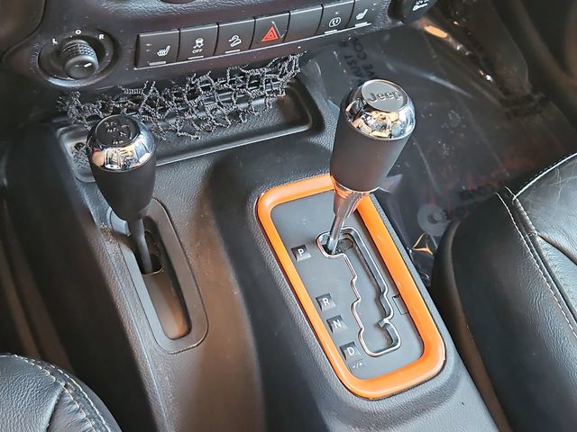Thumbnail: 2015 Jeep Wrangler - 15