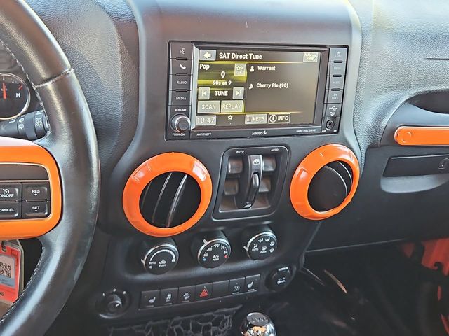 Thumbnail: 2015 Jeep Wrangler - 14