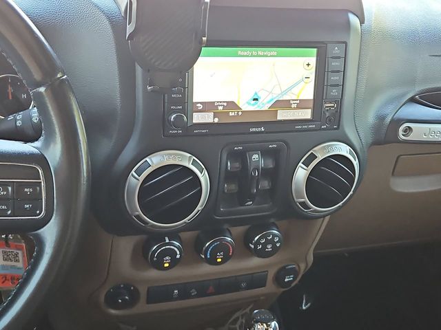 Thumbnail: 2017 Jeep Wrangler - 14
