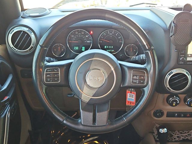 Thumbnail: 2017 Jeep Wrangler - 13