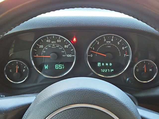 Thumbnail: 2017 Jeep Wrangler - 16