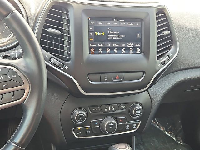 Thumbnail: 2019 Jeep Cherokee - 15