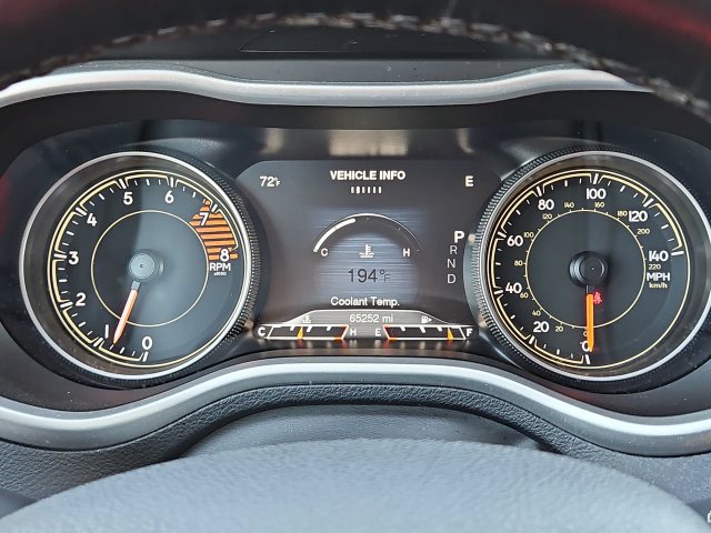 Thumbnail: 2018 Jeep Cherokee - 17