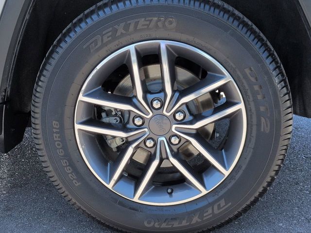 Thumbnail: 2019 Jeep Grand Cherokee - 8
