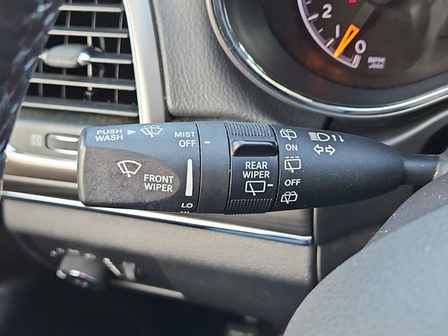 Thumbnail: 2022 Jeep Grand Cherokee - 32