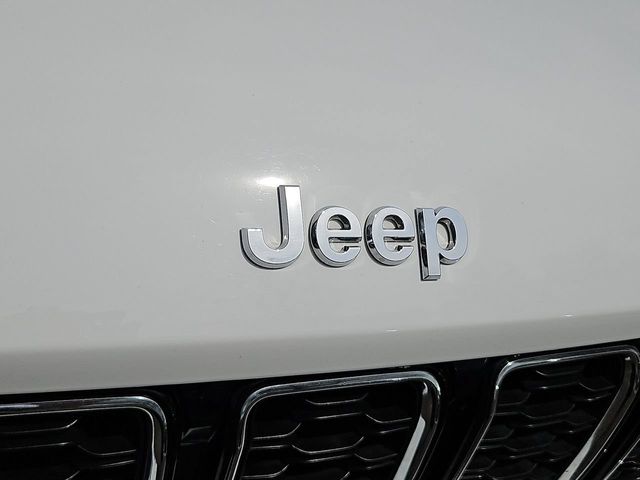 Thumbnail: 2023 Jeep Grand Cherokee - 7