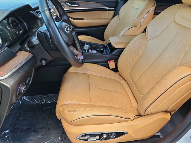 Thumbnail: 2022 Jeep Grand Cherokee - 11