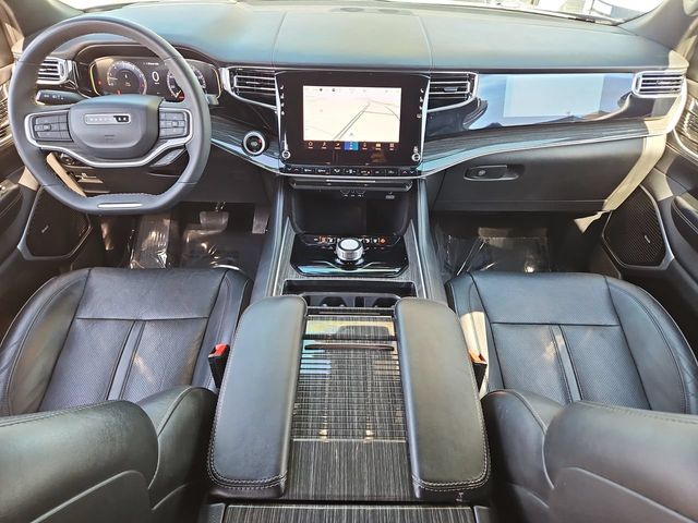 Thumbnail: 2022 Jeep Wagoneer - 7