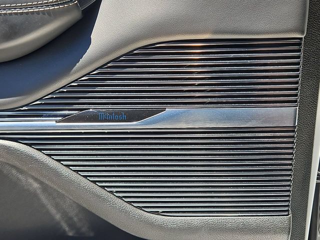 Thumbnail: 2022 Jeep Grand Wagoneer - 33