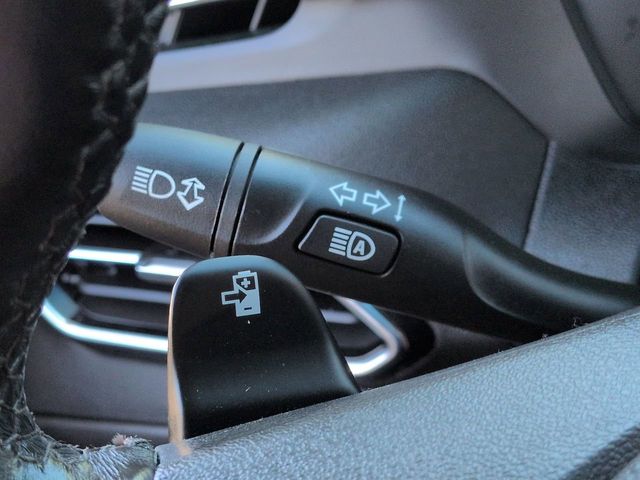 Thumbnail: 2023 Chevrolet Bolt EV - 16