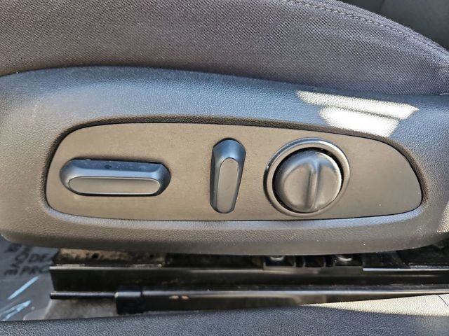 Thumbnail: 2023 Chevrolet Malibu - 26
