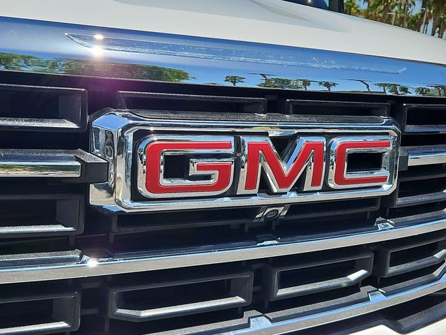 Thumbnail: 2024 GMC Acadia - 25