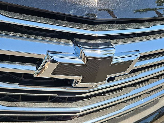 Thumbnail: 2023 Chevrolet Traverse - 25
