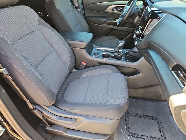 Thumbnail: 2023 Chevrolet Traverse - 12