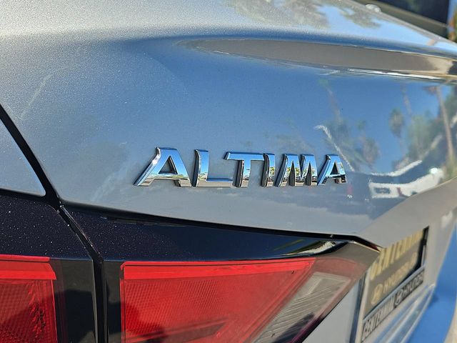 Thumbnail: 2021 Nissan Altima - 25