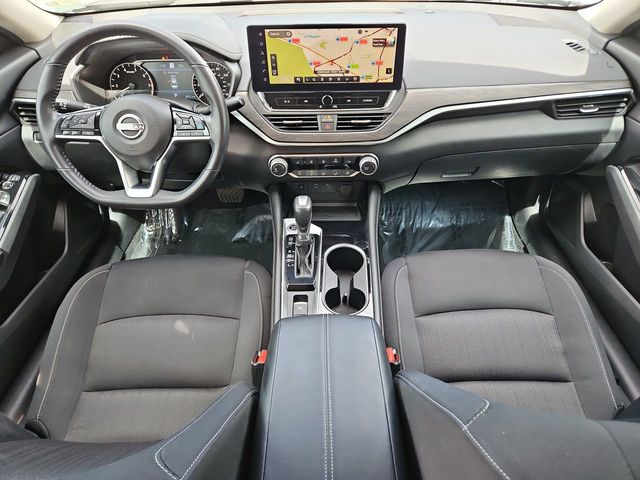 Thumbnail: 2023 Nissan Altima - 10