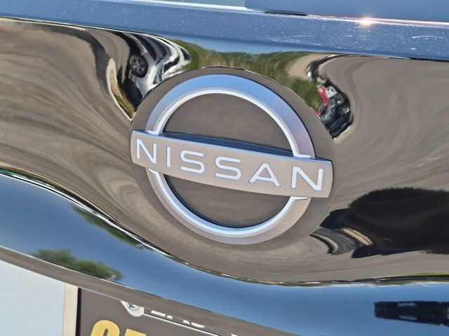 Thumbnail: 2023 Nissan Leaf - 7