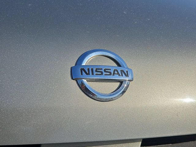 Thumbnail: 2004 Nissan Frontier - 7
