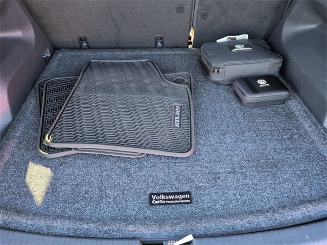 Thumbnail: 2021 Volkswagen Atlas - 18