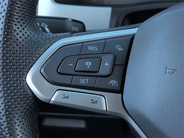 Thumbnail: 2021 Volkswagen Atlas - 32