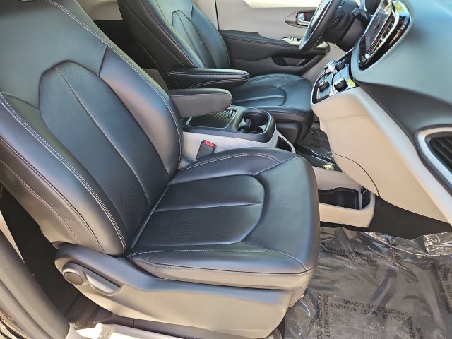 Thumbnail: 2024 Chrysler Pacifica - 28