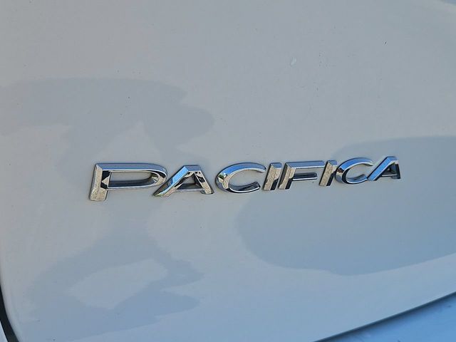 Thumbnail: 2024 Chrysler Pacifica - 25