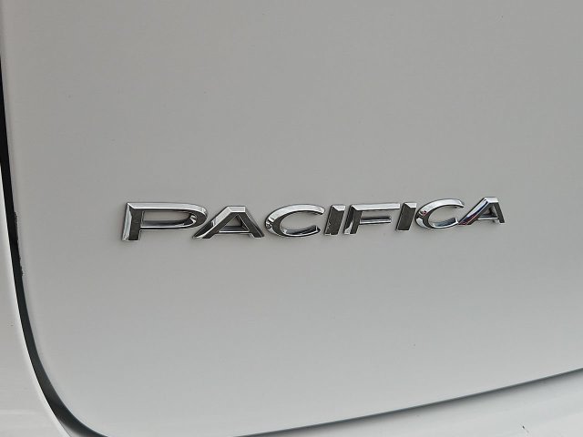 Thumbnail: 2024 Chrysler Pacifica - 7