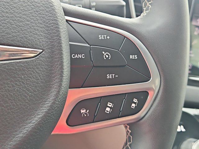 Thumbnail: 2024 Chrysler Pacifica - 30