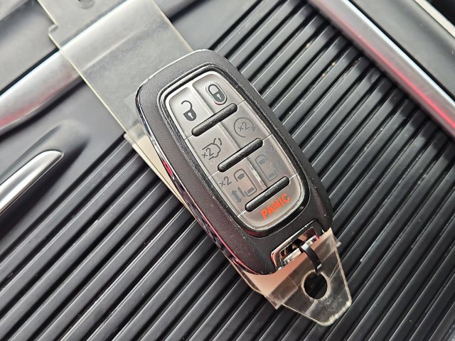 Thumbnail: 2024 Chrysler Pacifica - 19