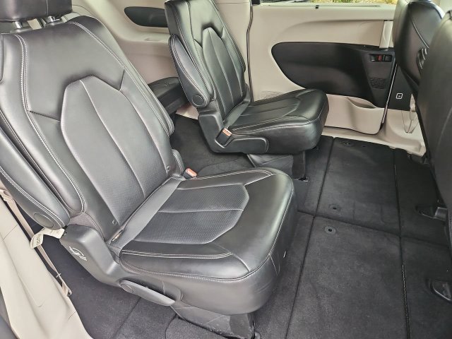 Thumbnail: 2024 Chrysler Pacifica - 12