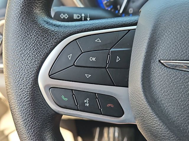 Thumbnail: 2020 Chrysler Voyager - 28