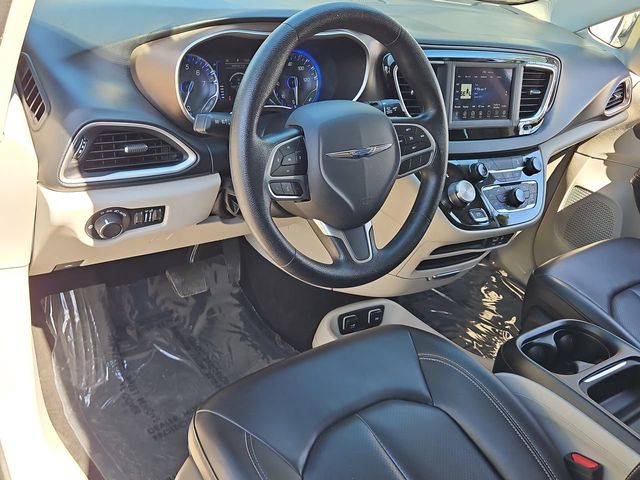 Thumbnail: 2020 Chrysler Voyager - 2