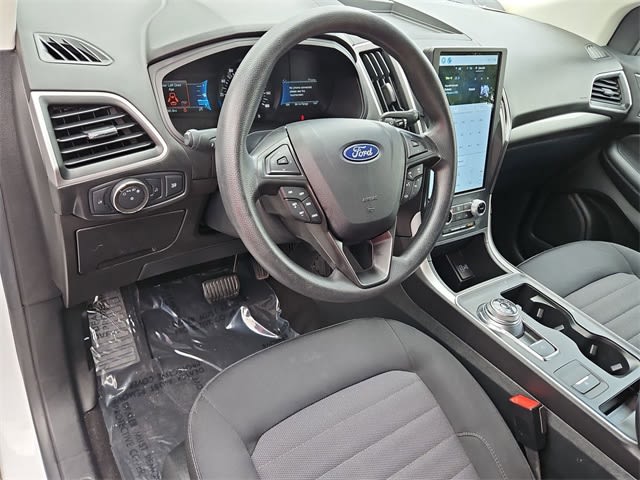 Thumbnail: 2022 Ford Edge - 2