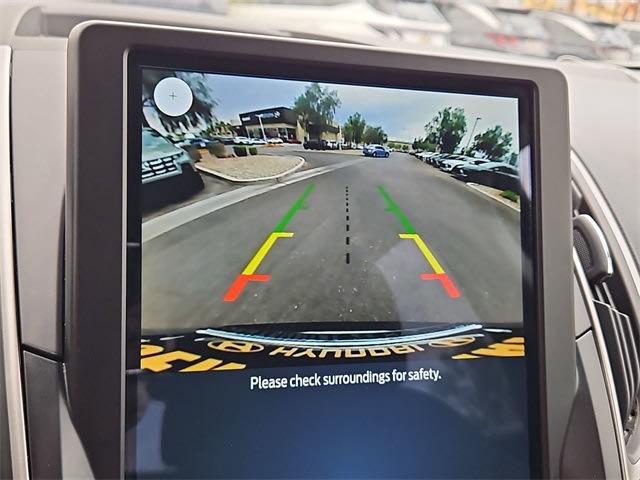 Thumbnail: 2022 Ford Edge - 32