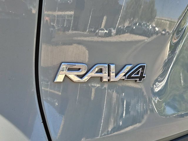 Thumbnail: 2019 Toyota RAV4 - 25